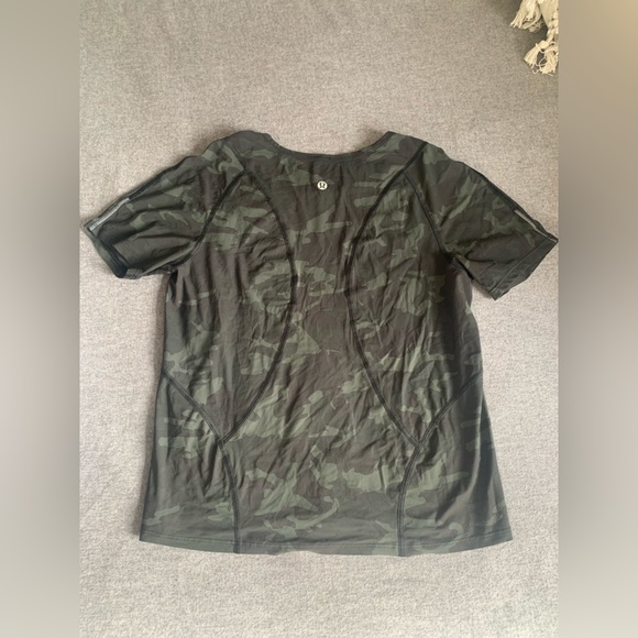 Lululemon Camp Top - Picture 5 of 6